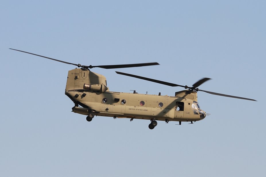 US Army Boeing CH-47F Chinook 18-08201