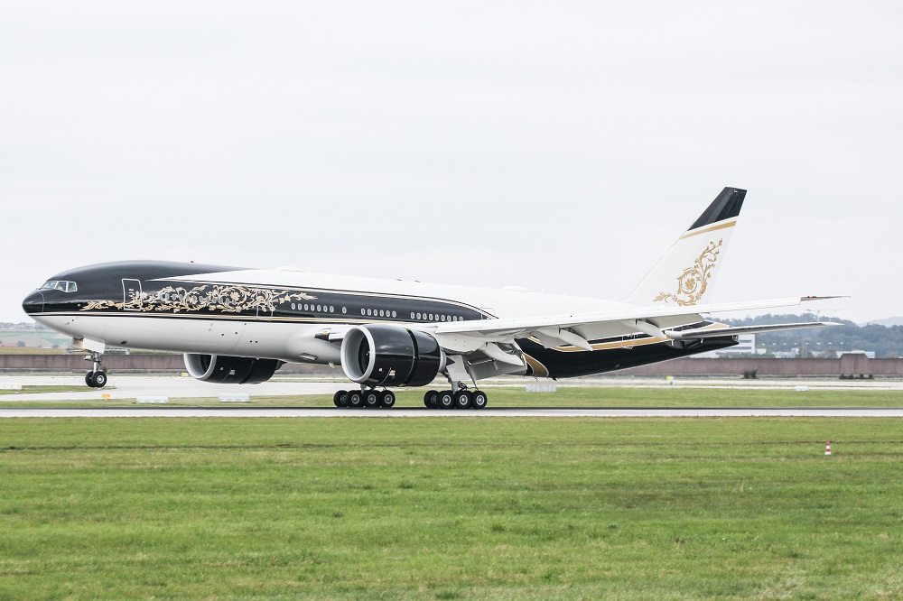 Equatorial Guinea Government // Boeing 777-2FB(LR) // P4-SKN