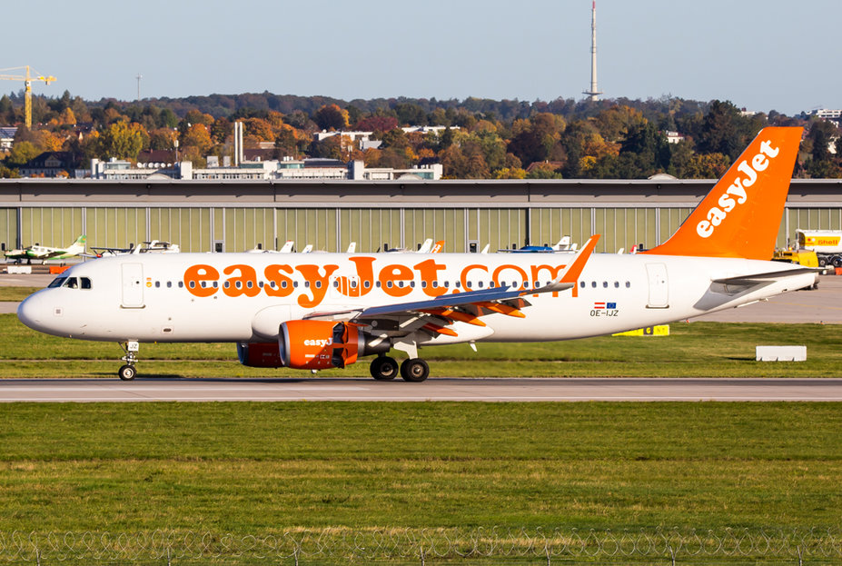 IMG_5351-2.jpg (737.66 KiB) 7533 mal betrachtet easyJet Europe / OE-IJZ / Airbus A320-214