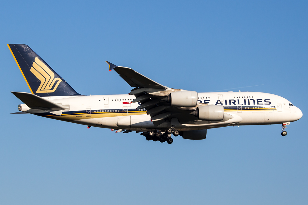 Singapore Airlines / 9V-SKH / Airbus A380-841