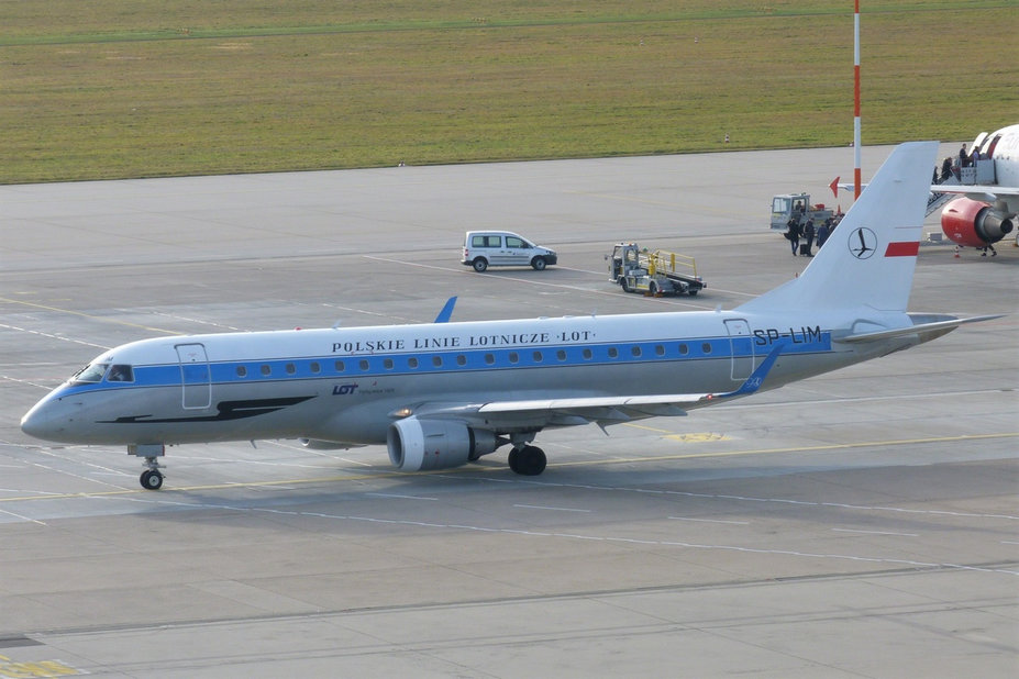 SP-LIM       ERJ-175LR    LOT