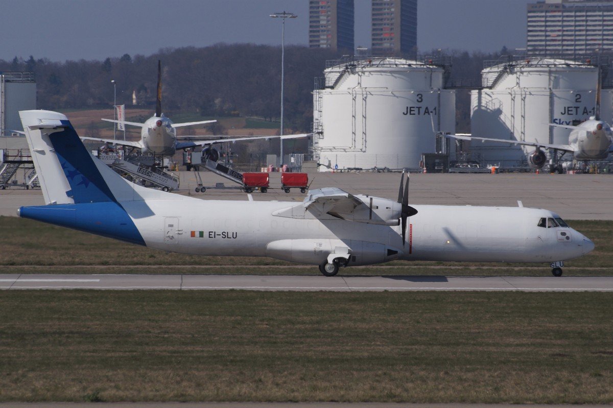 EI-SLU      AT-72-202(F)     ASL Airlines