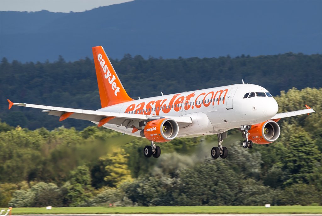 easyJet / G-EZIT / Airbus A319-111