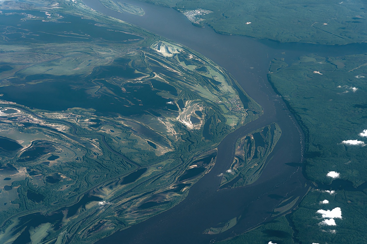 An dieser Stelle mündet der längste Nebenfluss der Welt, der Irtysch, in den Ob