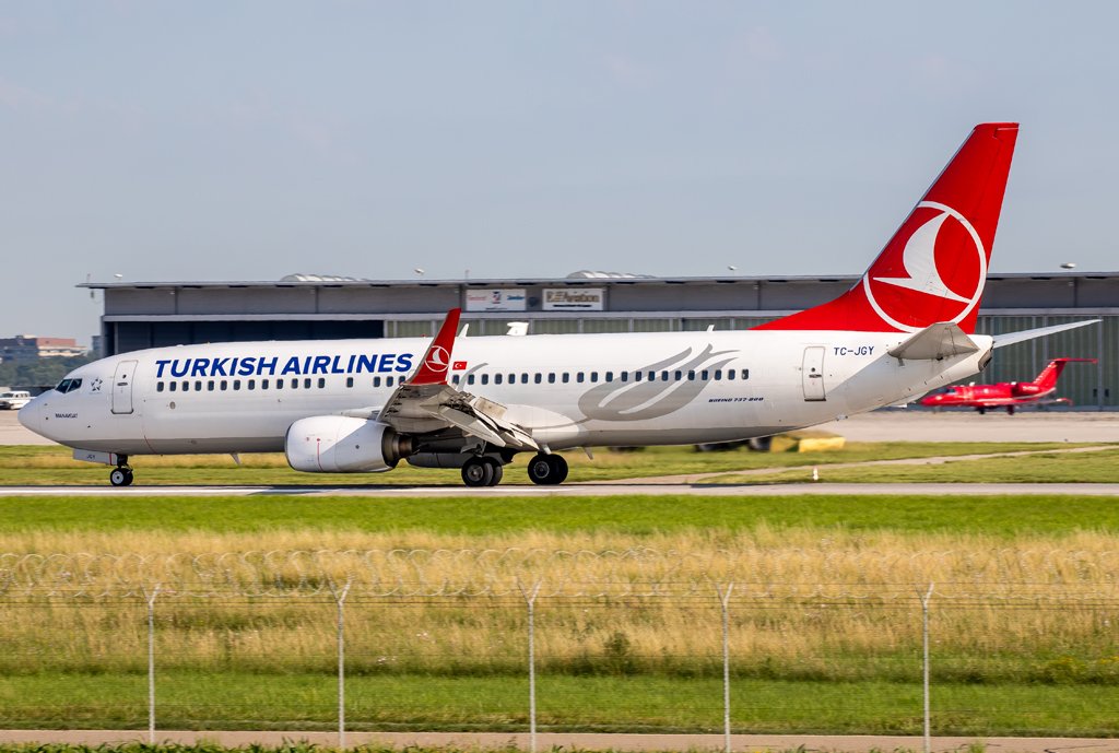Turkish Airlines / TC-JGY / Boeing 737-8F2