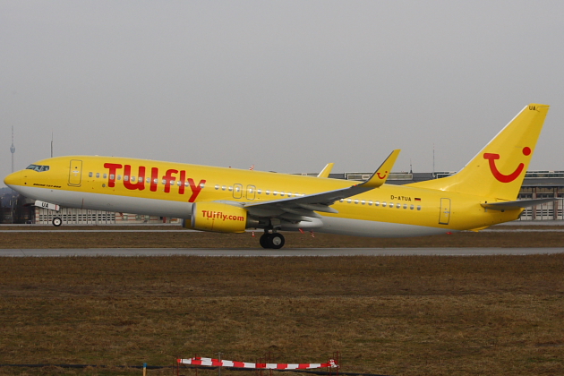 Die neue 737-800 der TUIfly mit Sky Interior