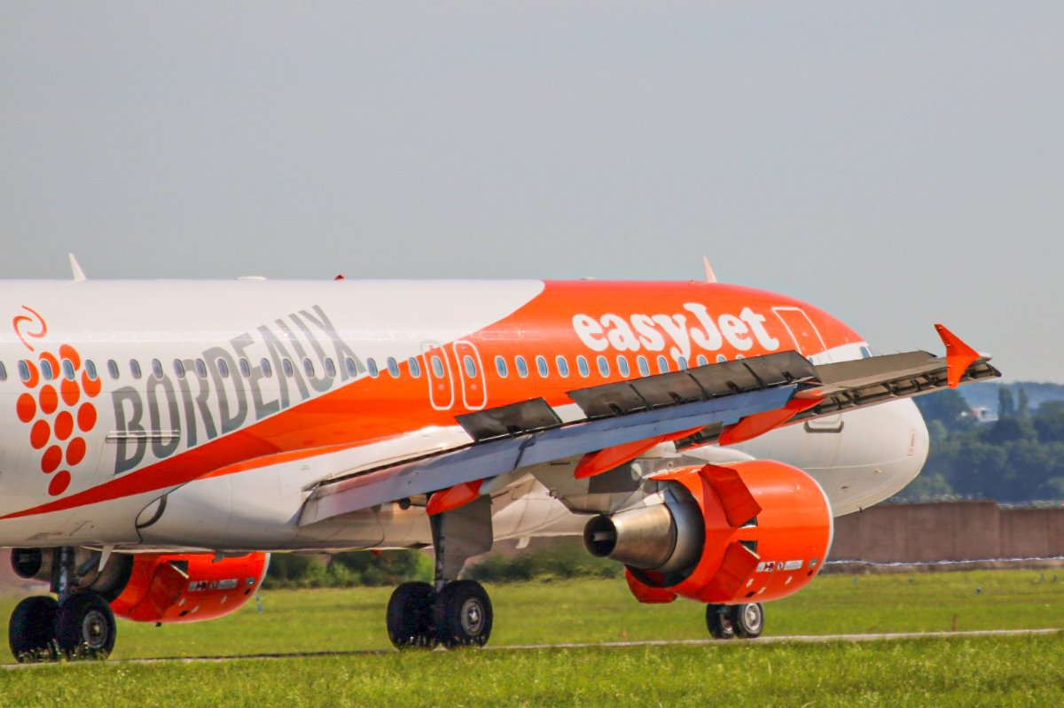 Easyjet 320 Bordeaux Livery