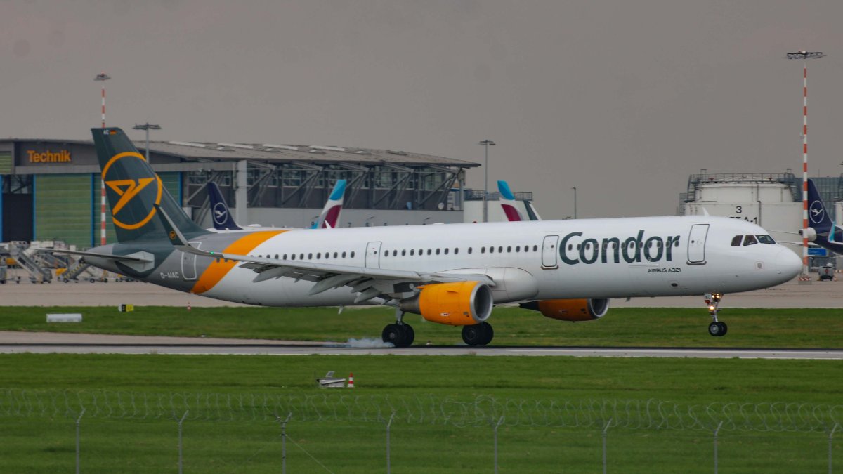 Condor A321 aus Frankfurt für einen Zwischenstopp und danach einen Weiterflug nach Heraklion