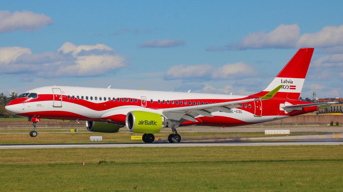 Air Baltic YL-CSL