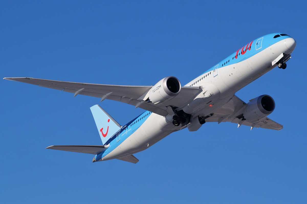 G-TUIN     787-9     TUI Airways