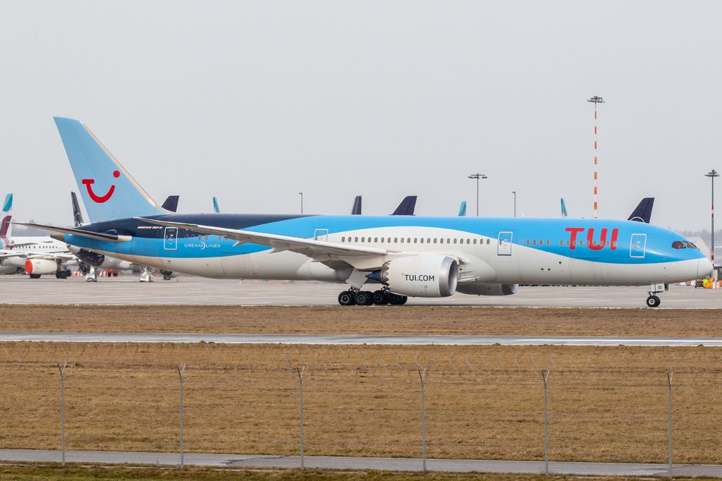 Tui / G-TUIO / Boeing 787-9 Dreamliner