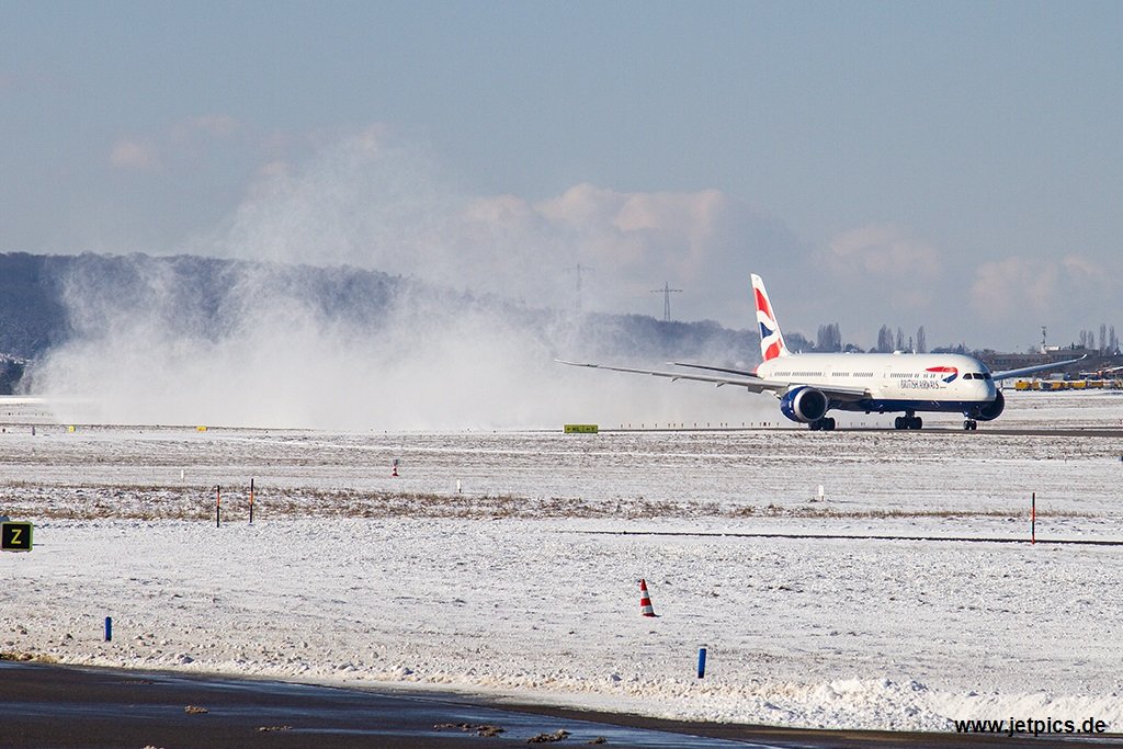 G-ZBLB110221c.jpg