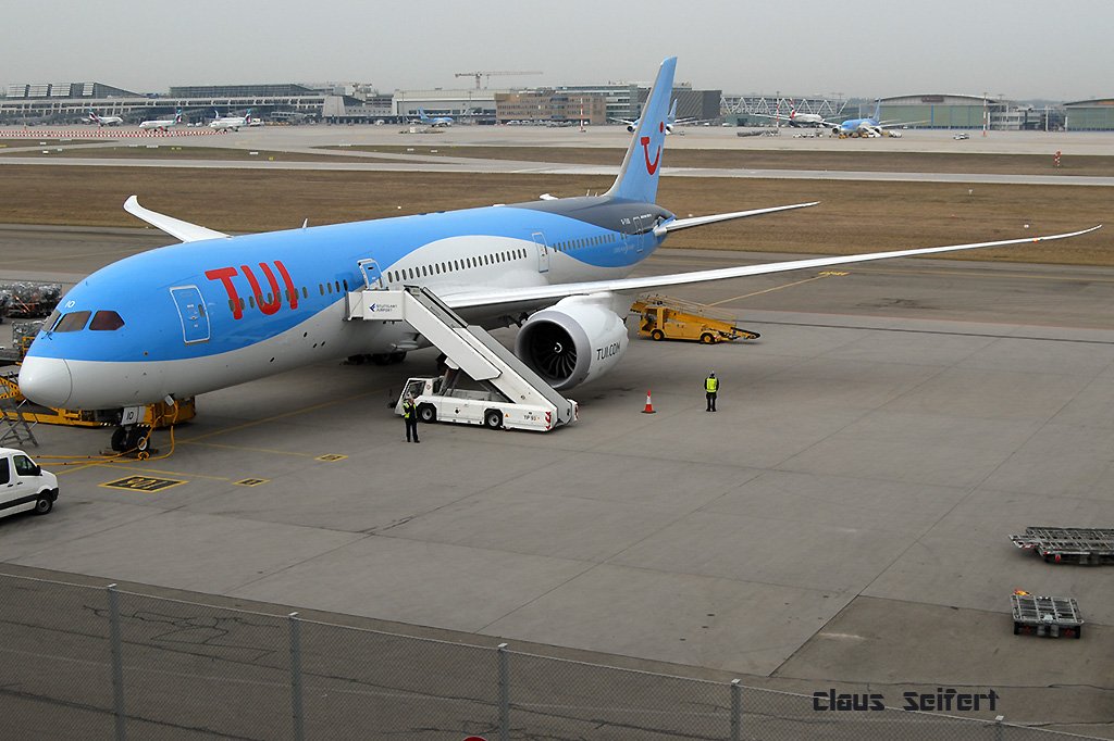 G-TUIO.jpg