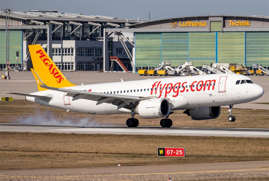 Pegasus Airlines / TC-NBS / Airbus A320-251N