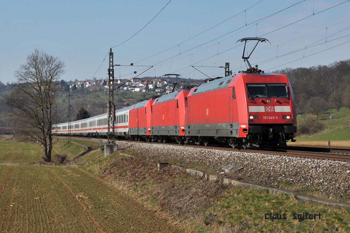 101 045-3 101 039-6 101 003-2.jpg