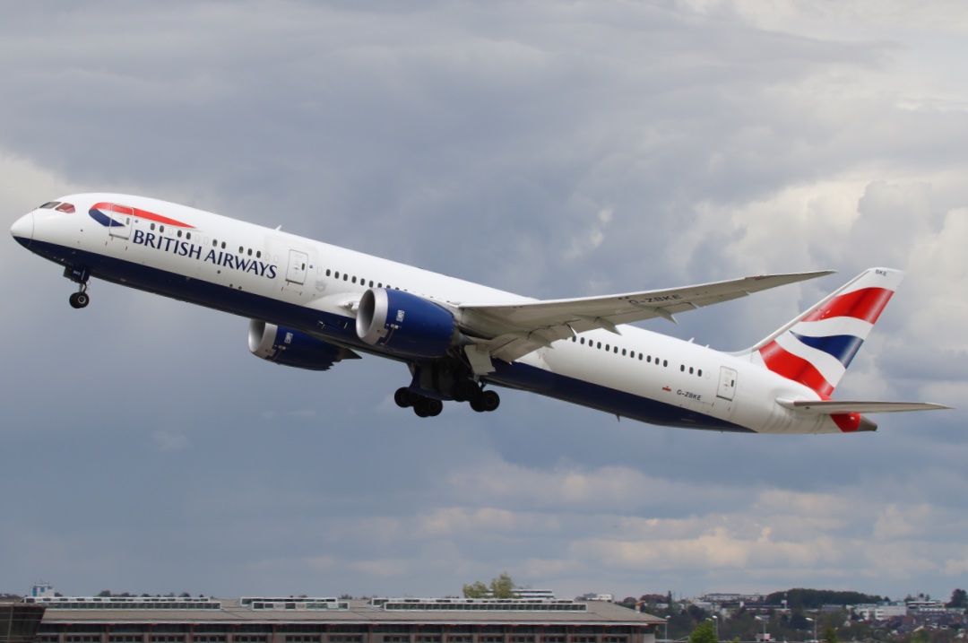 Boeing 787-9 British Airways G-ZBKE