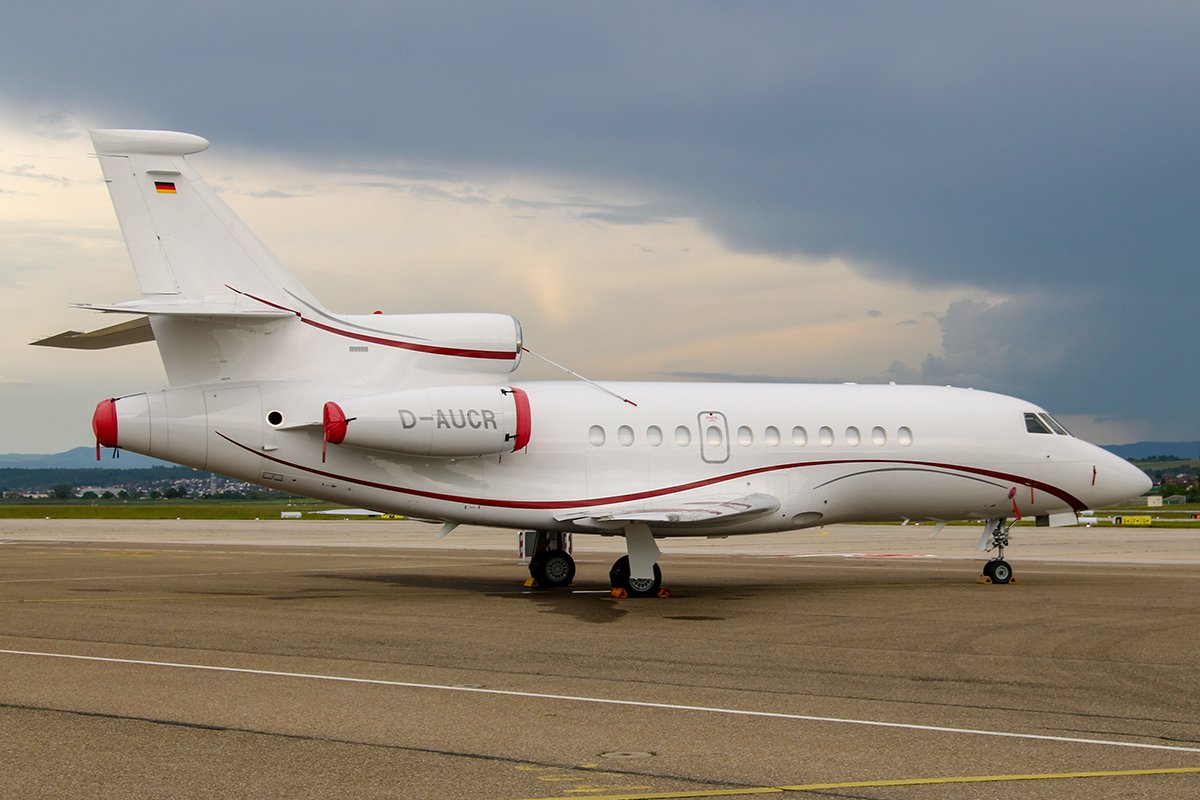 DC Aviation Dassault Falcon 900DX D-AUCR