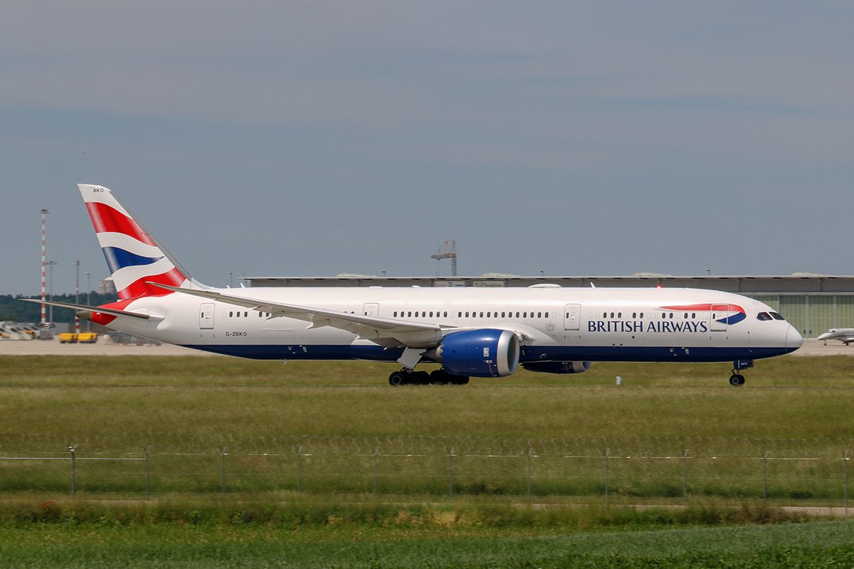 British Airways 787-9 G-ZBKO
