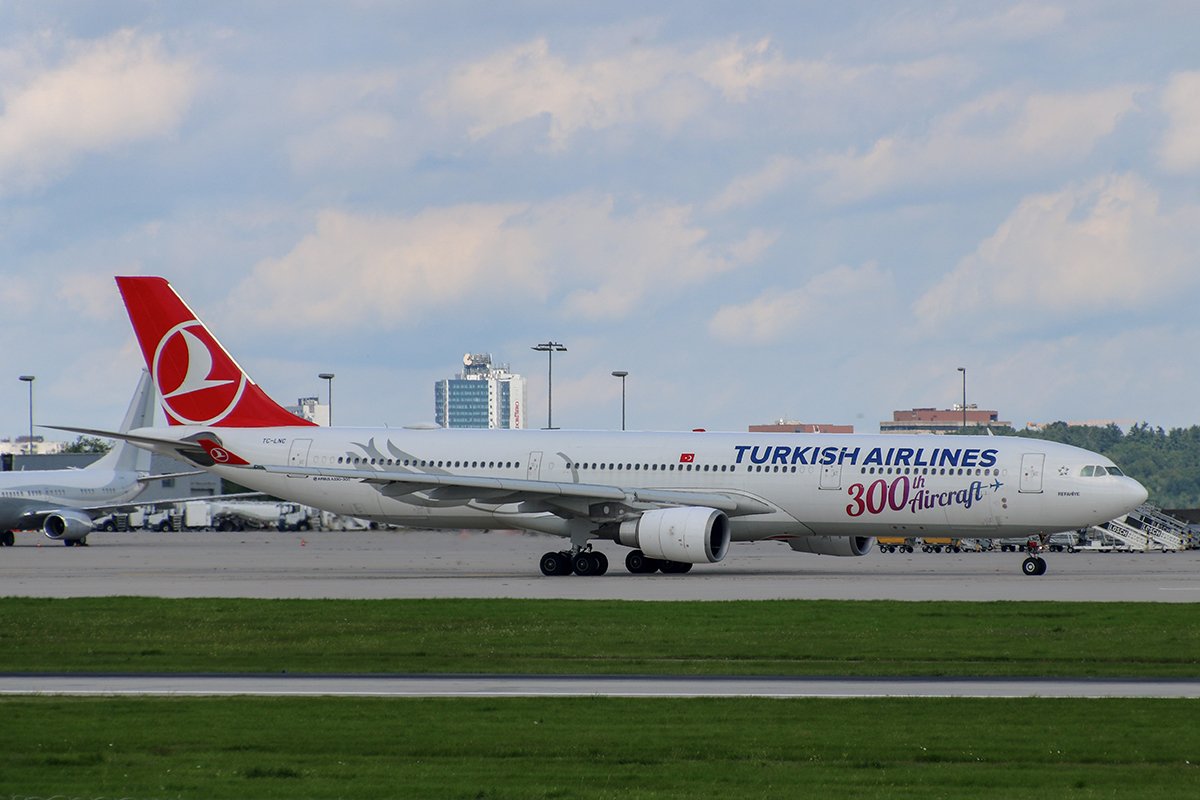 Turkish Airlines A330-300 TC-LNC