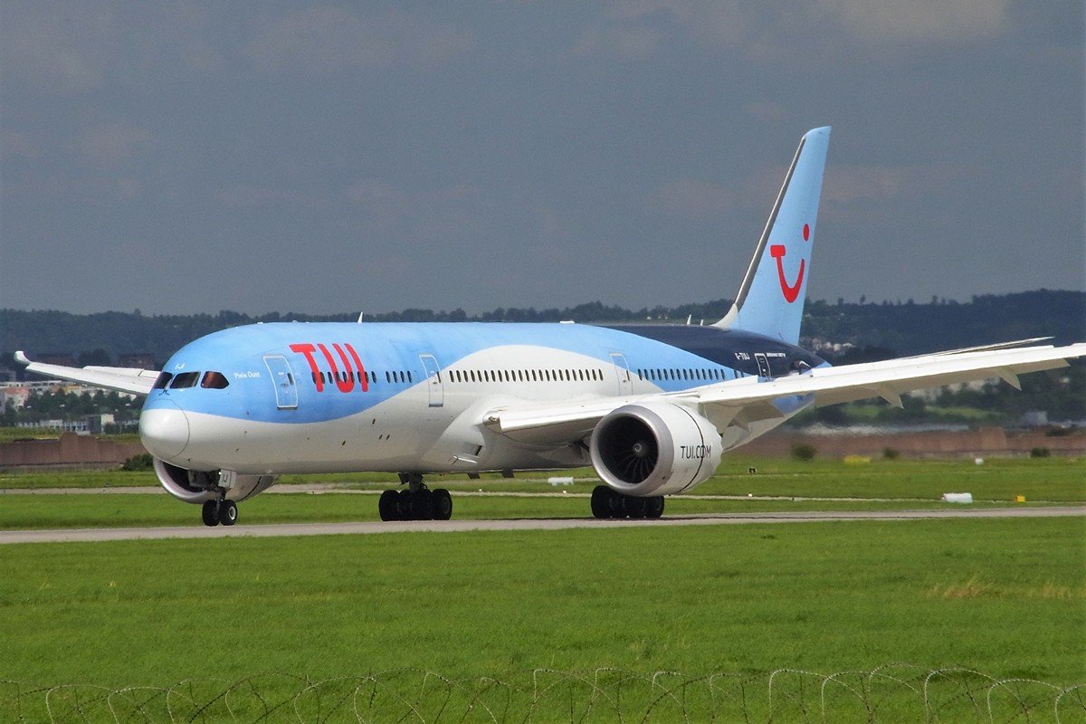 G-TUIJ     787-9     TUI