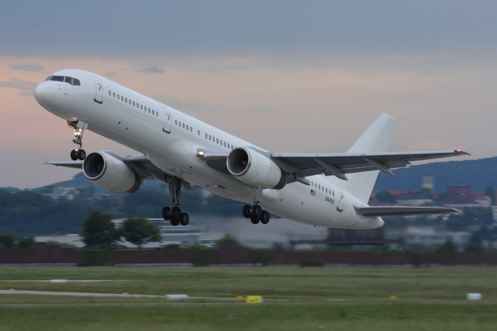 USA - Air Force Boeing C-32B 02-4452