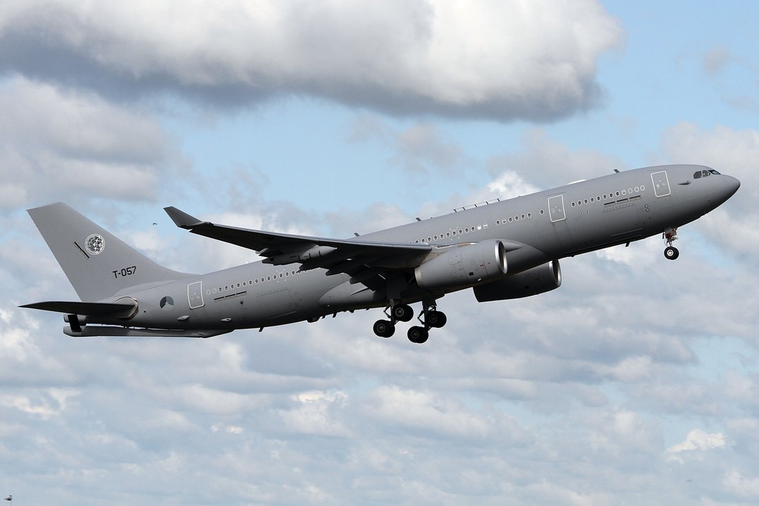 Niederlande - Royal Air Force Airbus A330-243MRTT KC30M T-057