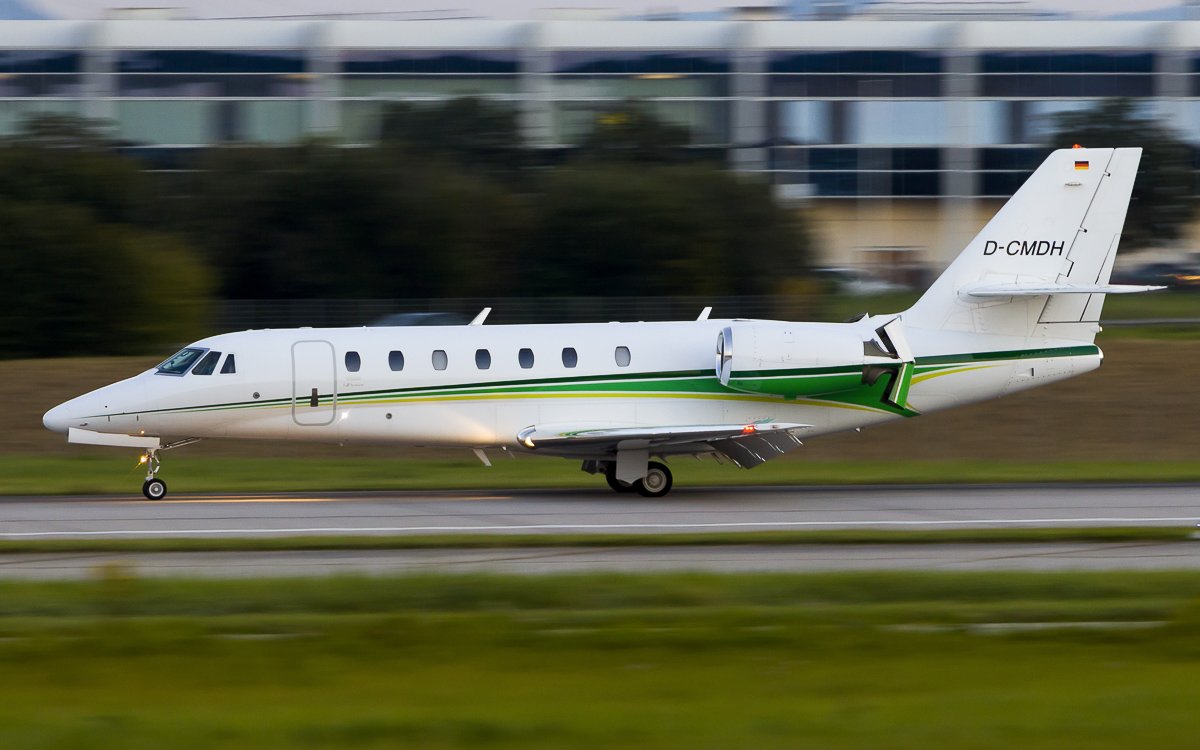 9 D-CMDH  E-Aviation   Cessna 680 Citation Sovereign.jpg