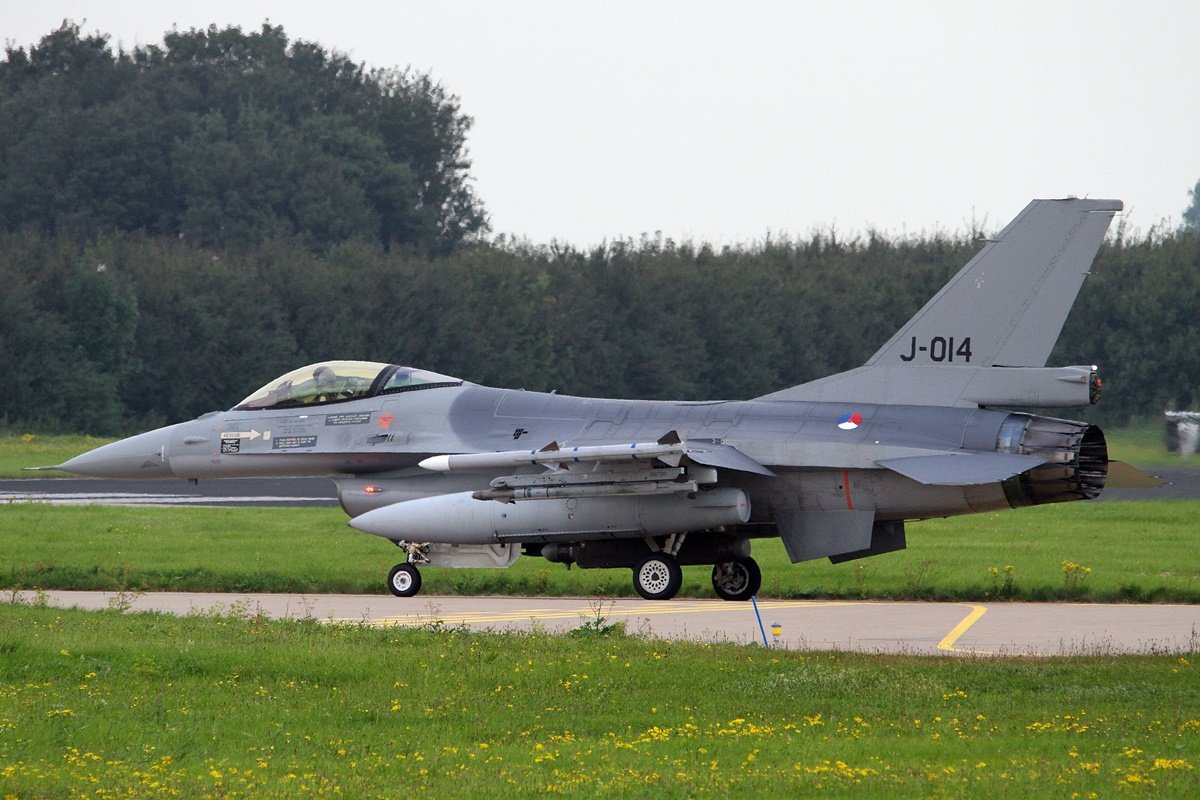 Netherlands Air Force General Dynamics F-16AM Fighting Falcon J-014