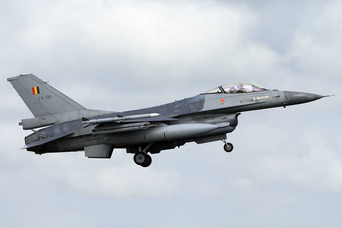 Belgian Air Force General Dynamics F-16AM Fighting Falcon FA-135