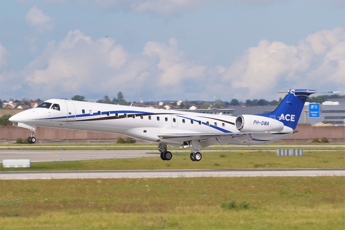 PH-DWA   Embraer ERJ-145LR  JetNetherlands