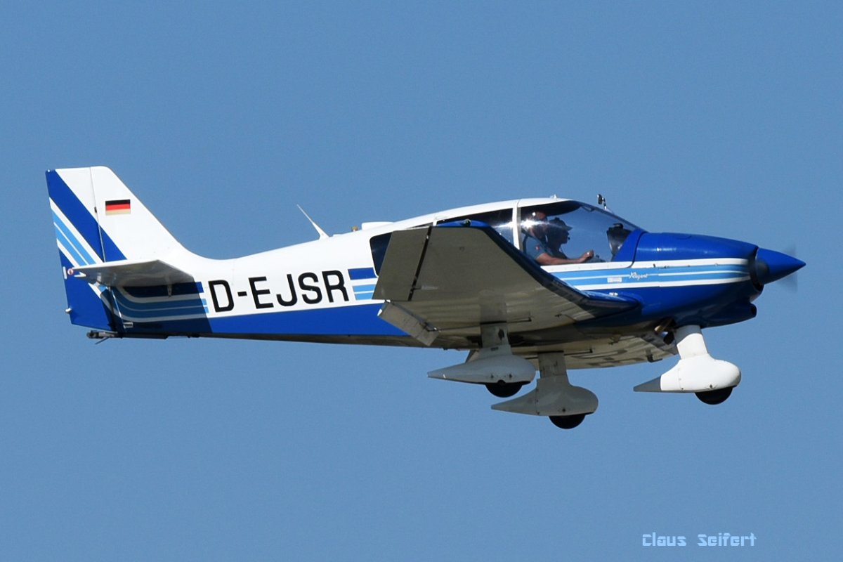 D-EJSR.jpg