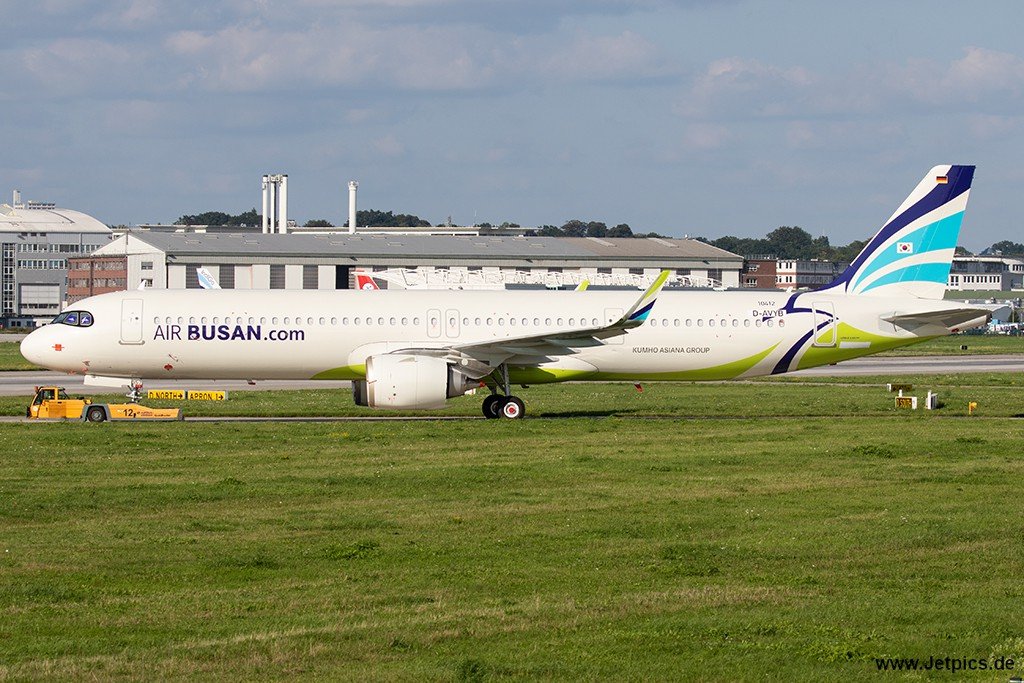 D-AVYB310821.jpg