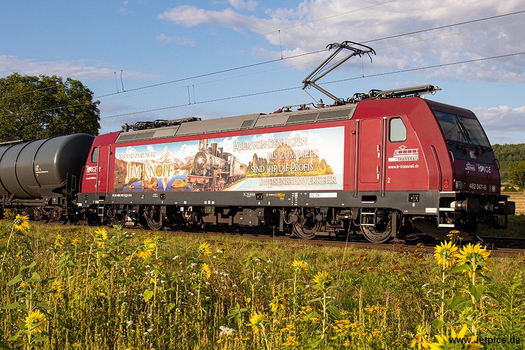 482047-090821.jpg