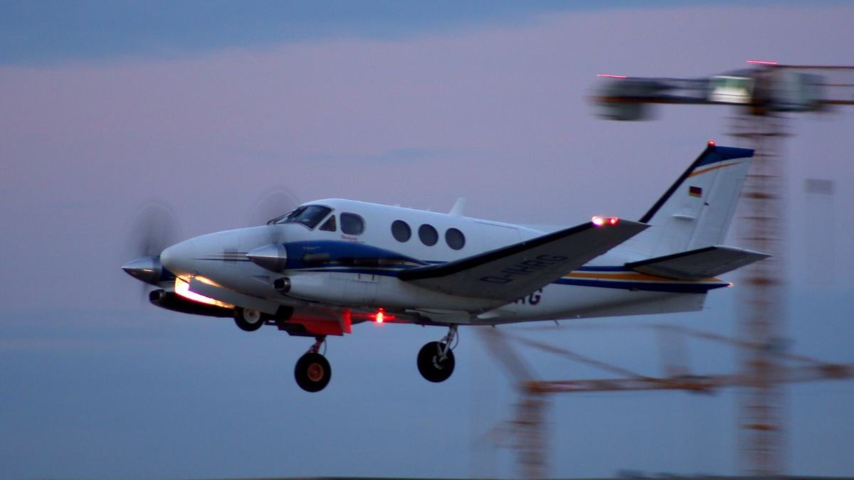 Beech C90GT D-IHRG Private