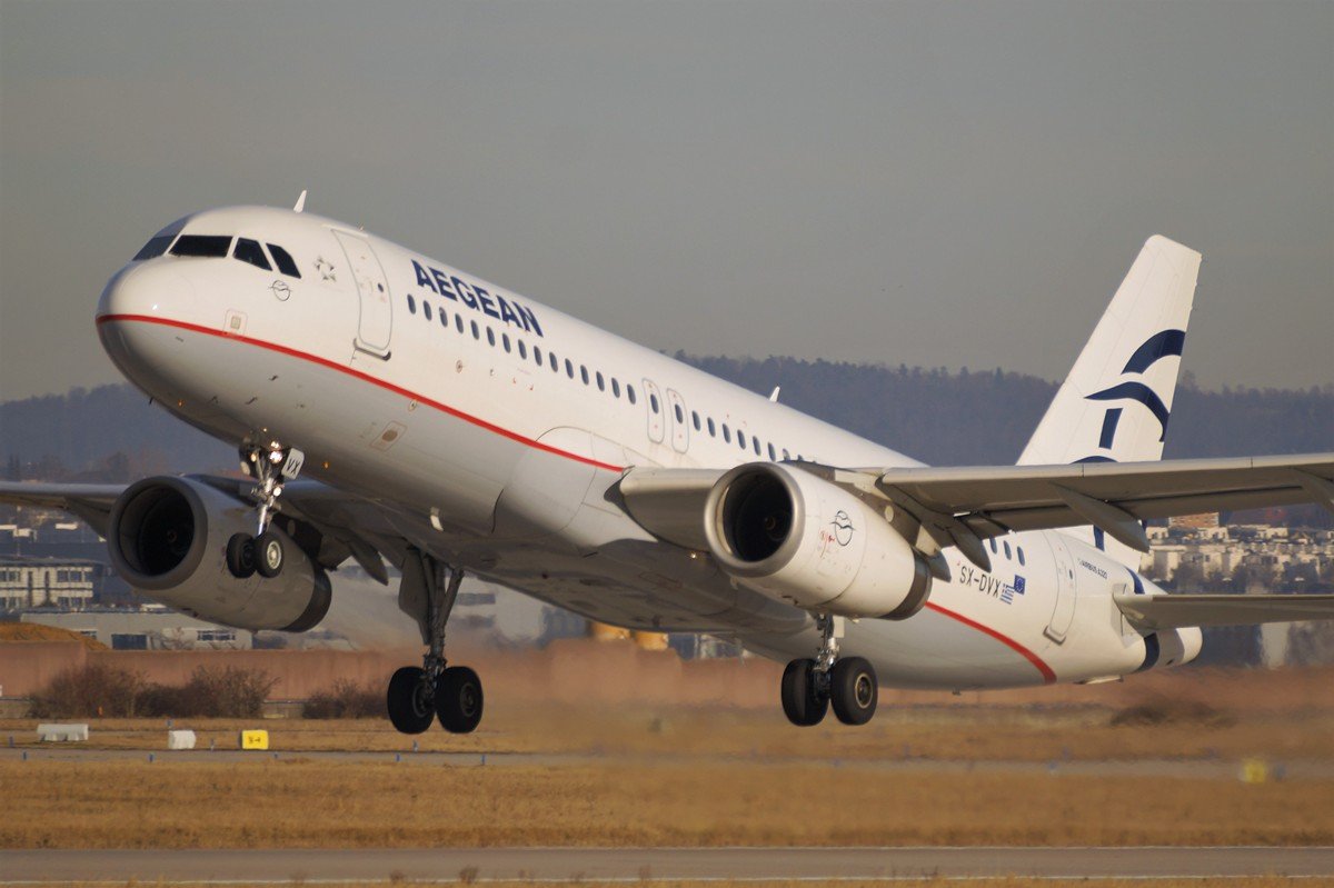 SX-DVX.     A320-232.     Aegean Airways