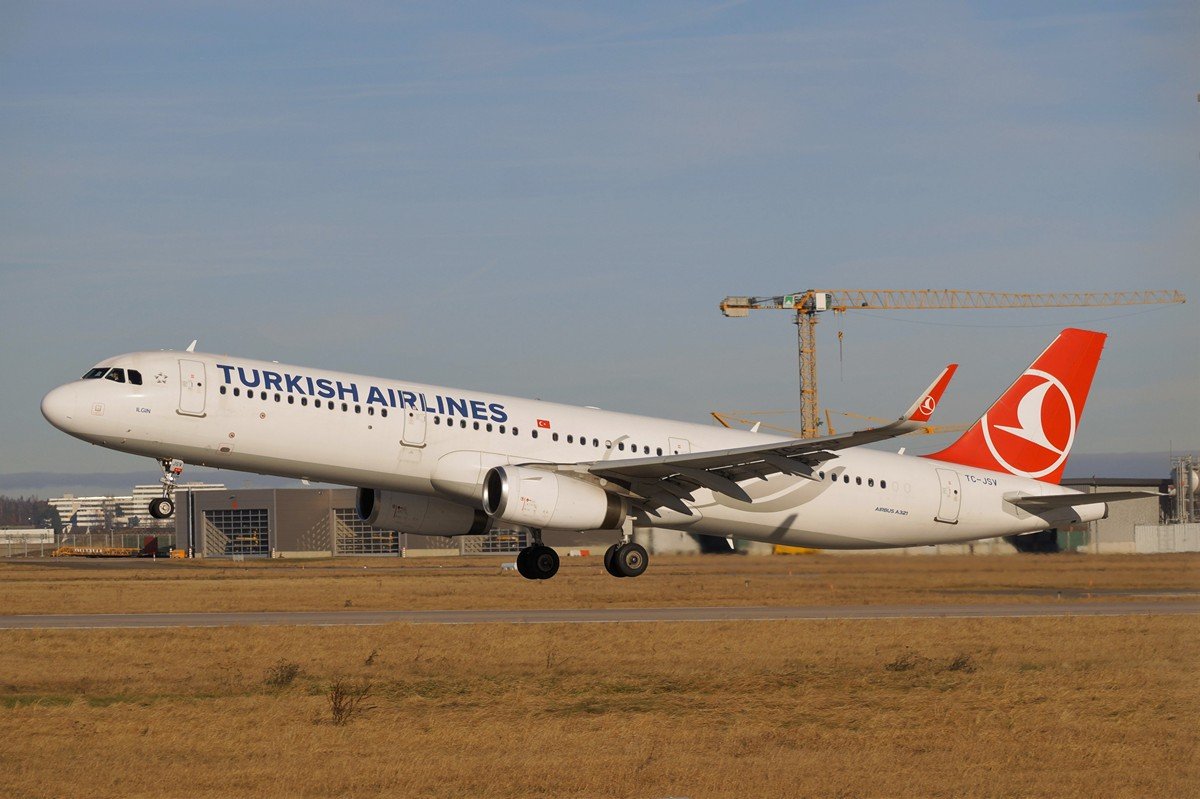 TC-JSV.    A321-231(WL)    Turkish Airways