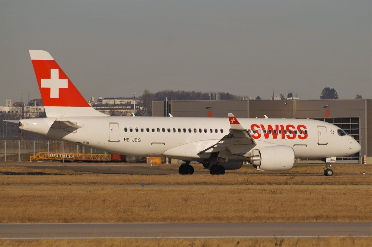 HB- JBG.      A220-100.      Swiss