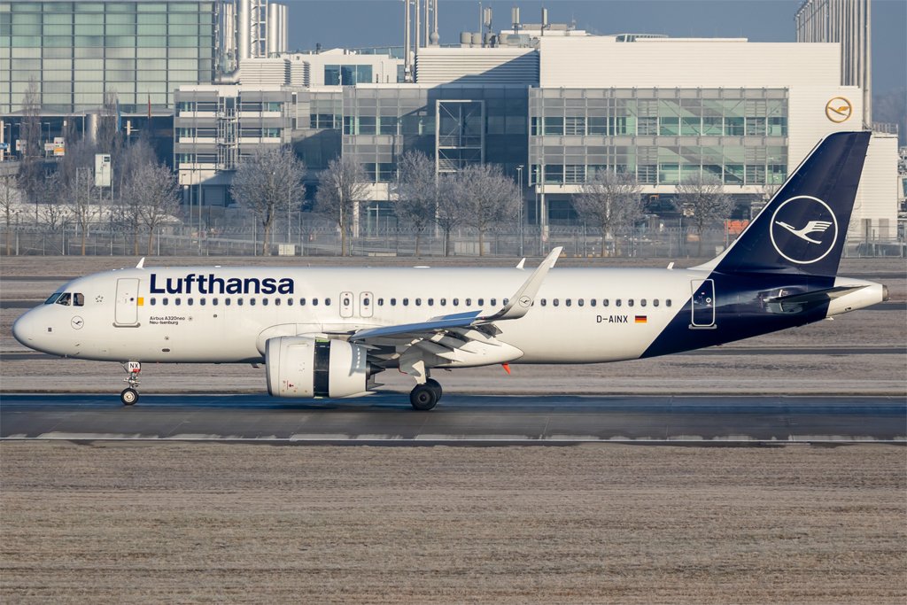 Lufthansa / D-AINX / Airbus A320-271N