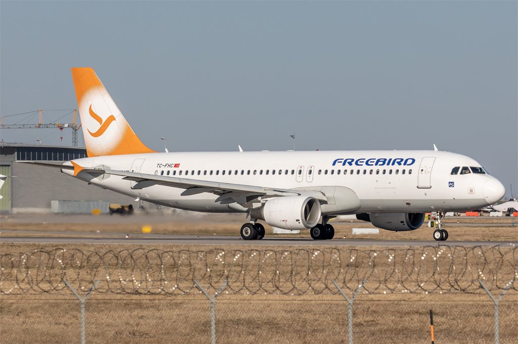 Freebird Airlines / TC-HFC / Airbus A320-214