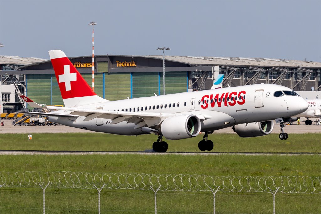 Swiss / HB-JBH / Bombardier CSeries CS100Car