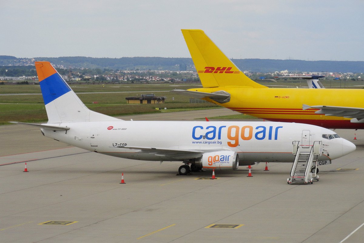 LZ-CGP.   737-35B(SK)     Cargo Air