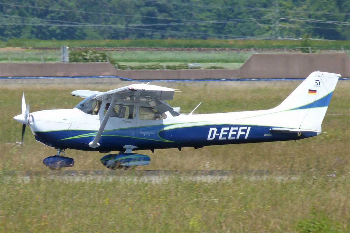 D-EEFI.     Cessna 172S Skyhawk