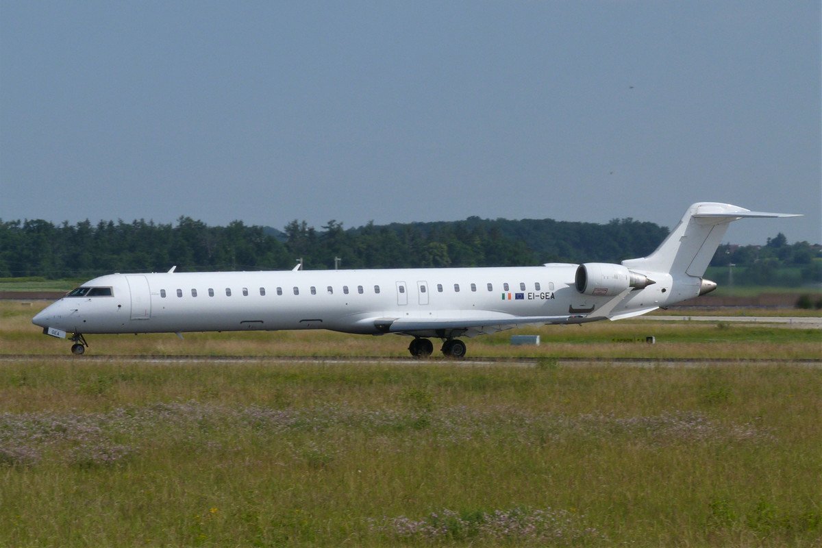 EI-GEA.   CRJ-900LR.     SAS