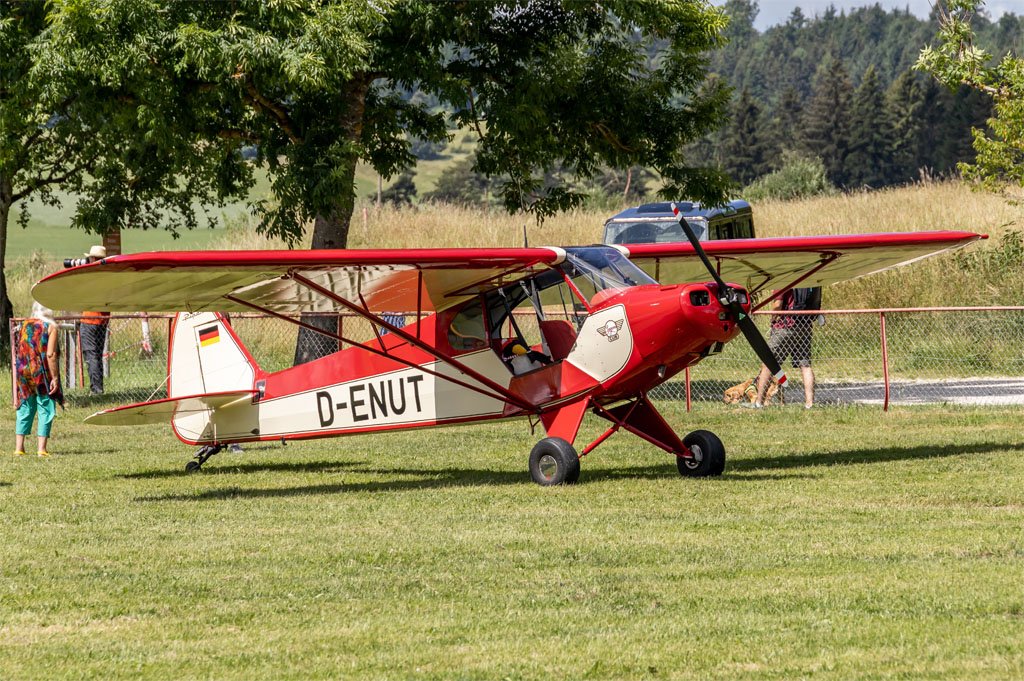 Private / D-ENUT / Piper PA-18-95 Super Cub