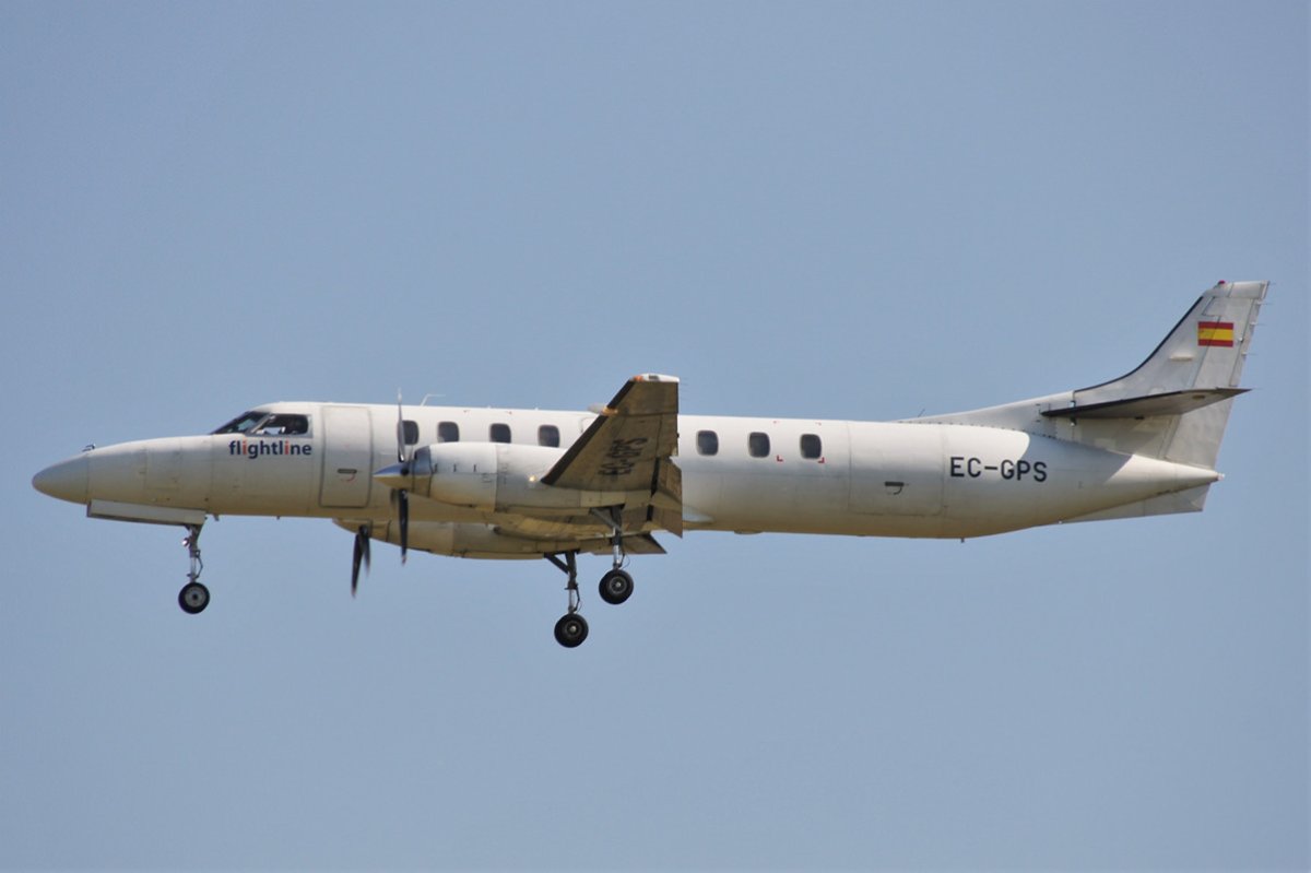 EC-GPS    SA227-AC Metro III    Flightline