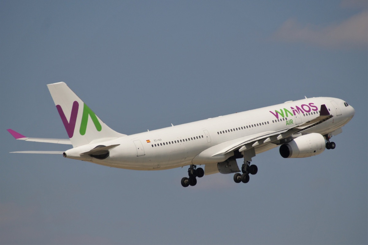 EC-NUI.    A330-243.   Wamos Air