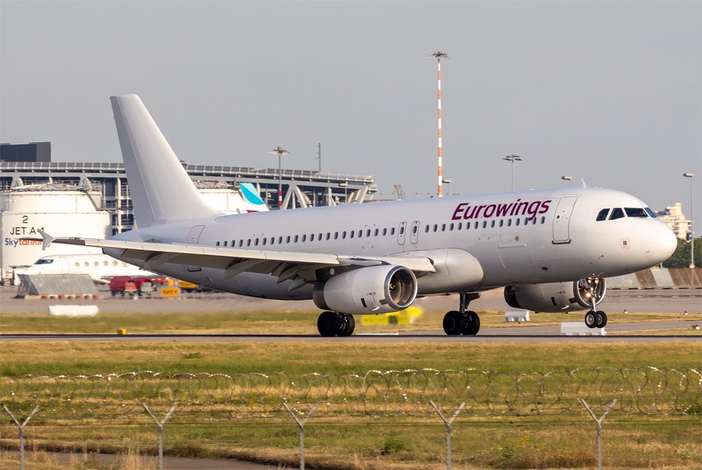 Eurowings (Avion Express Malta) / 9H-MLP / Airbus A320-232
