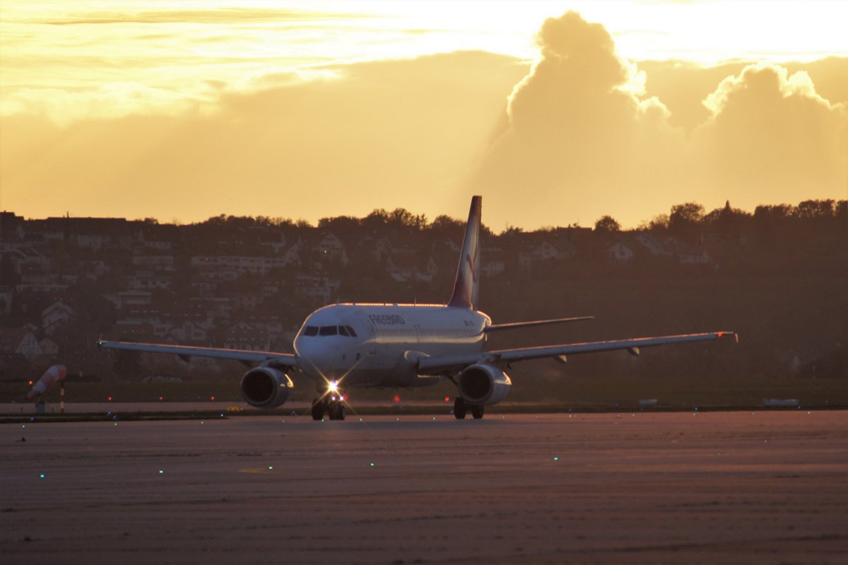 TC-FBR     A320-232     Freebird