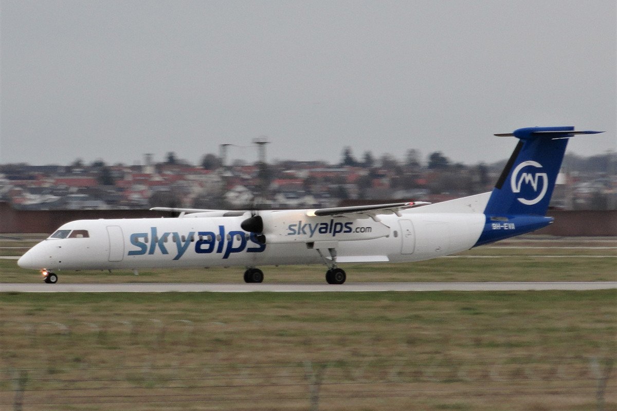 9H-EVA     Bombardier Dash 8-Q402    Sky Alps