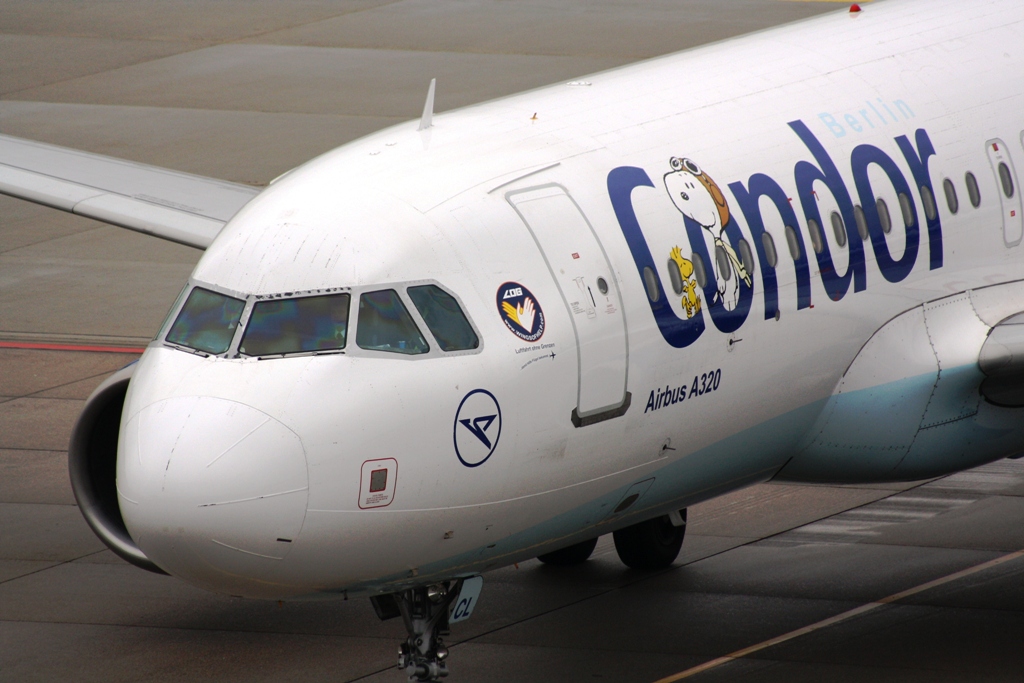 Condor//A320//D-AICL